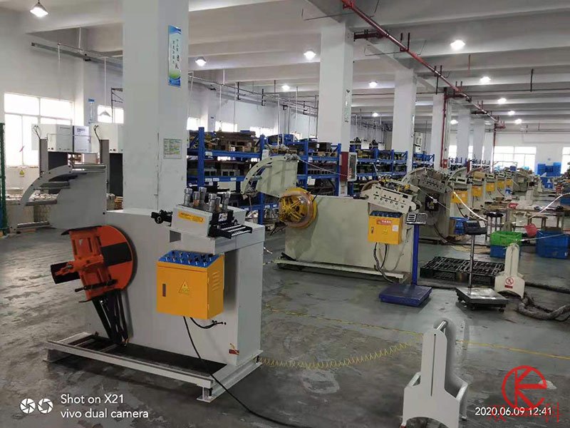 二合一精密整平材料架